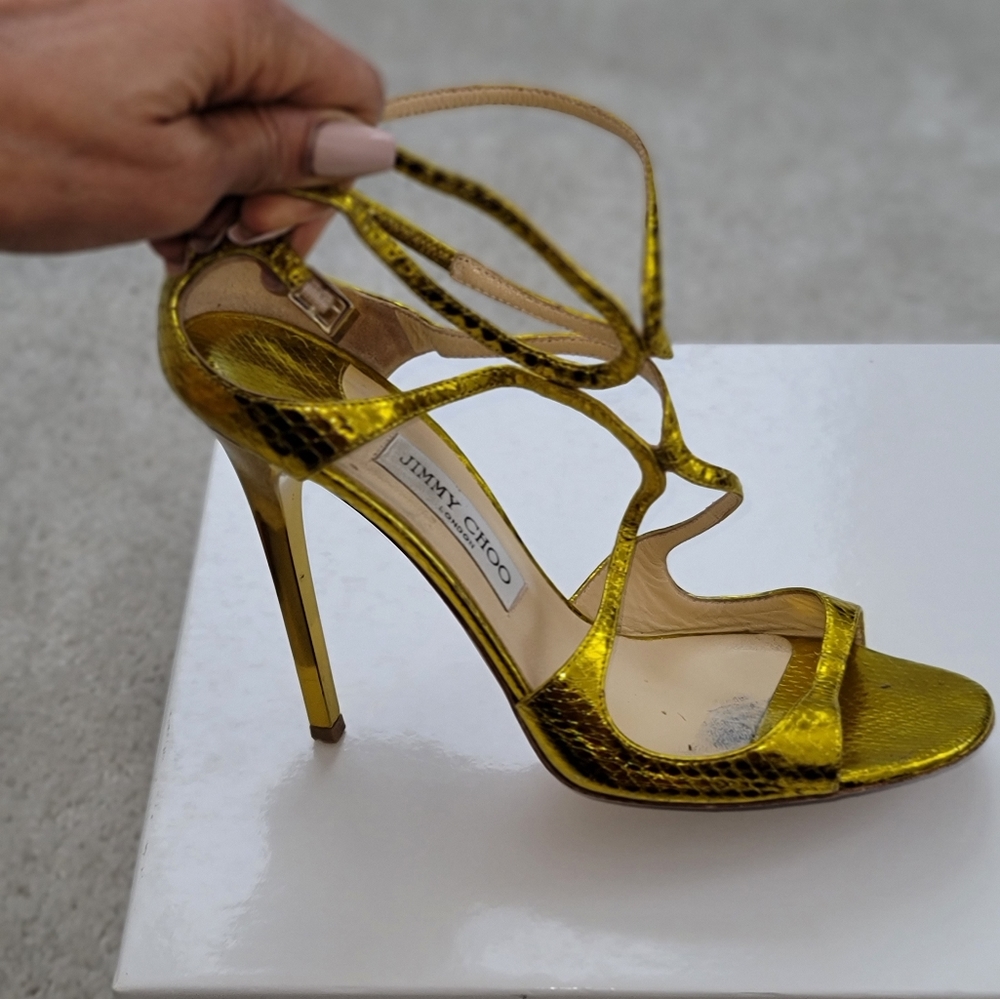 Jimmy Choo - Picture 3 of 7
